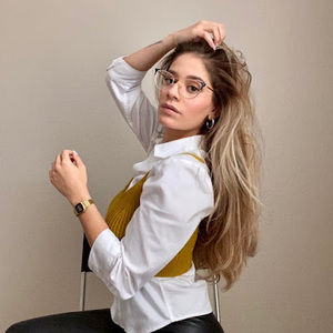 Meet your Posher, Elizabeth